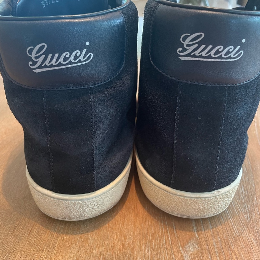 Gucci Mens suede sneakers - Picture 3 of 5